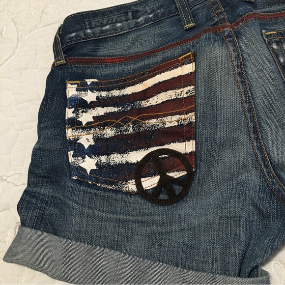 Lucky Brand shorts - Picture 2 of 5